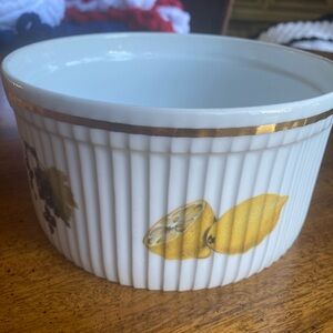 Royal Worcester Evesham Gold Rimmed 7.5” Soufflé